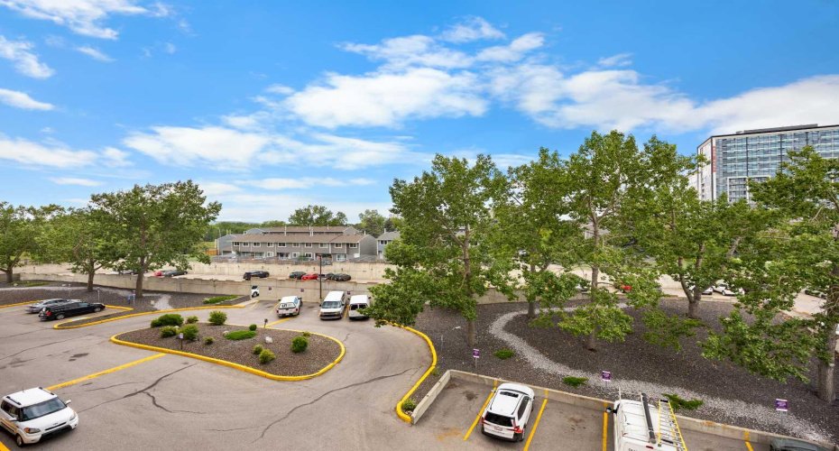 4944 Dalton Drive, Calgary, Alberta T3A 2E6, 2 Bedrooms Bedrooms, ,2 BathroomsBathrooms,Residential,For Sale,Dalton,A2281729