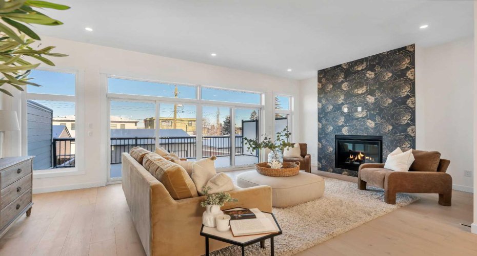 2436 30 Avenue, Calgary, Alberta T3E 2M1, 4 Bedrooms Bedrooms, ,4 BathroomsBathrooms,Residential,For Sale,30,A2281777