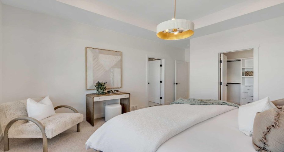 2436 30 Avenue, Calgary, Alberta T3E 2M1, 4 Bedrooms Bedrooms, ,4 BathroomsBathrooms,Residential,For Sale,30,A2281777