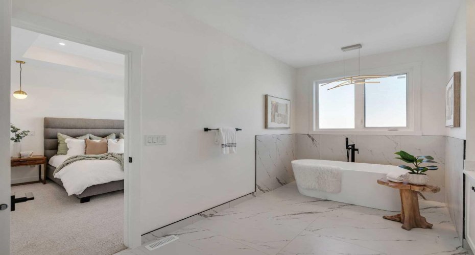 2436 30 Avenue, Calgary, Alberta T3E 2M1, 4 Bedrooms Bedrooms, ,4 BathroomsBathrooms,Residential,For Sale,30,A2281777