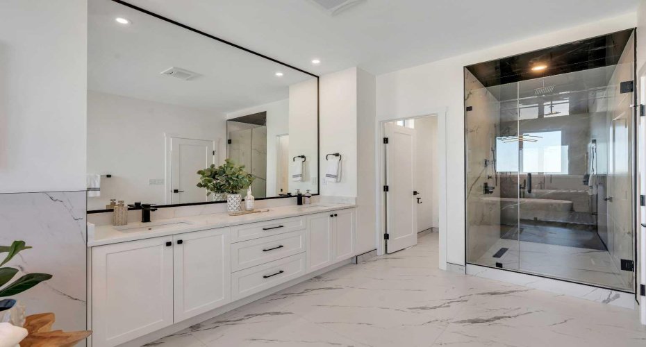 2436 30 Avenue, Calgary, Alberta T3E 2M1, 4 Bedrooms Bedrooms, ,4 BathroomsBathrooms,Residential,For Sale,30,A2281777