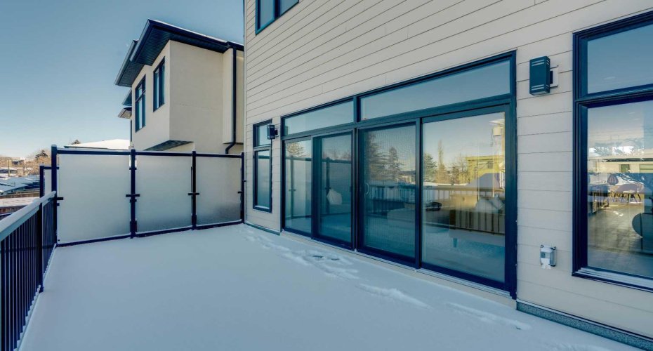 2436 30 Avenue, Calgary, Alberta T3E 2M1, 4 Bedrooms Bedrooms, ,4 BathroomsBathrooms,Residential,For Sale,30,A2281777