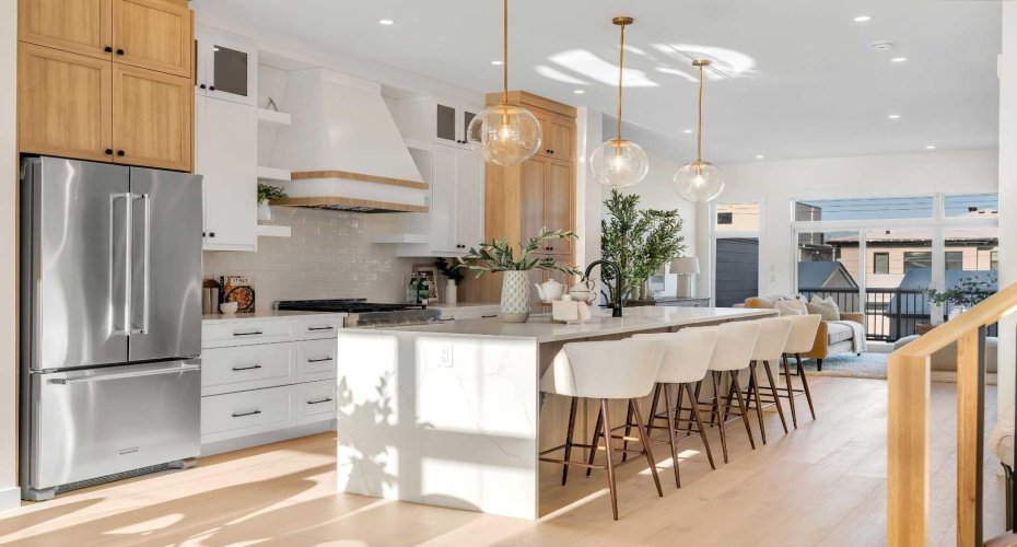 2436 30 Avenue, Calgary, Alberta T3E 2M1, 4 Bedrooms Bedrooms, ,4 BathroomsBathrooms,Residential,For Sale,30,A2281777