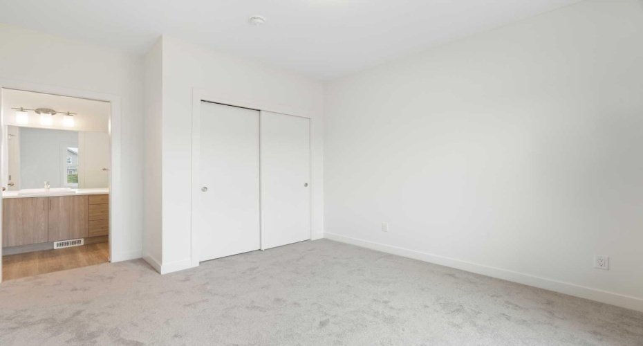 2117 81st Street, Calgary, Alberta T3H 6H5, 3 Bedrooms Bedrooms, ,2 BathroomsBathrooms,Residential,For Sale,81st,A2280372