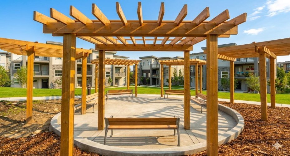 2117 81st Street, Calgary, Alberta T3H 6H5, 3 Bedrooms Bedrooms, ,2 BathroomsBathrooms,Residential,For Sale,81st,A2280372