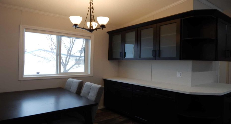 5210 65 Avenue, Olds, Alberta T4H 1W7, 2 Bedrooms Bedrooms, ,2 BathroomsBathrooms,Mobile,For Sale,65,A2280611