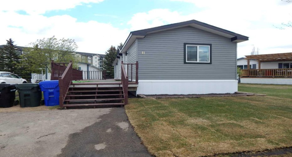 5210 65 Avenue, Olds, Alberta T4H 1W7, 2 Bedrooms Bedrooms, ,2 BathroomsBathrooms,Mobile,For Sale,65,A2280611