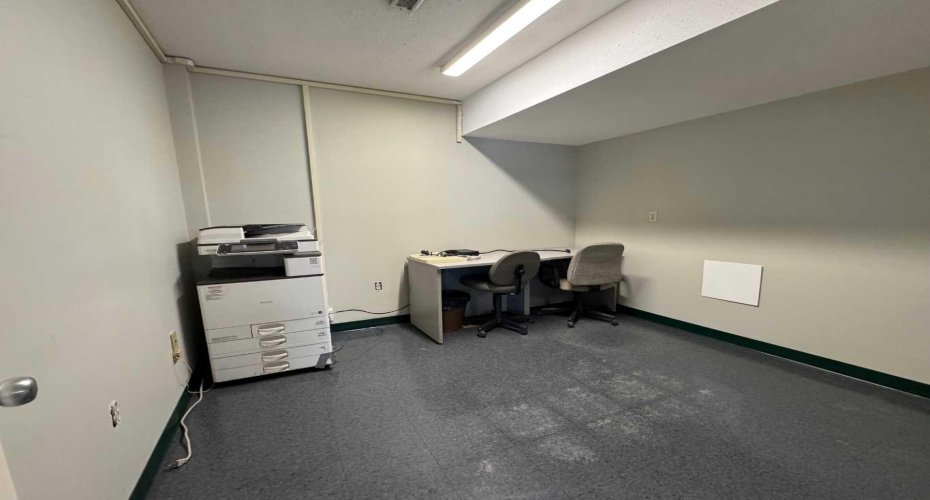 Main Office 5104 42 Avenue, Lloydminster, Saskatchewan S9V 1K4, ,Commercial,For Lease,42,A2280822