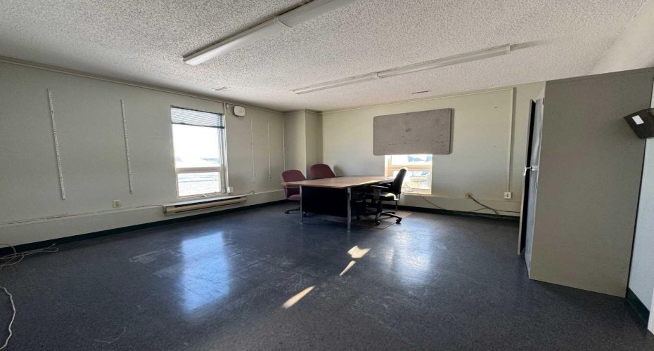 Main Office 5104 42 Avenue, Lloydminster, Saskatchewan S9V 1K4, ,Commercial,For Lease,42,A2280822