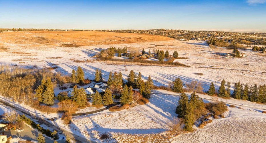 187 Slopeview Drive, Calgary, Alberta T3H 4G6, 7 Bedrooms Bedrooms, ,5 BathroomsBathrooms,Residential,For Sale,Slopeview,A2281811