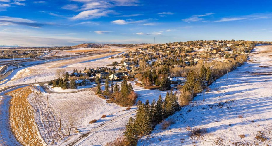 187 Slopeview Drive, Calgary, Alberta T3H 4G6, 7 Bedrooms Bedrooms, ,5 BathroomsBathrooms,Residential,For Sale,Slopeview,A2281811