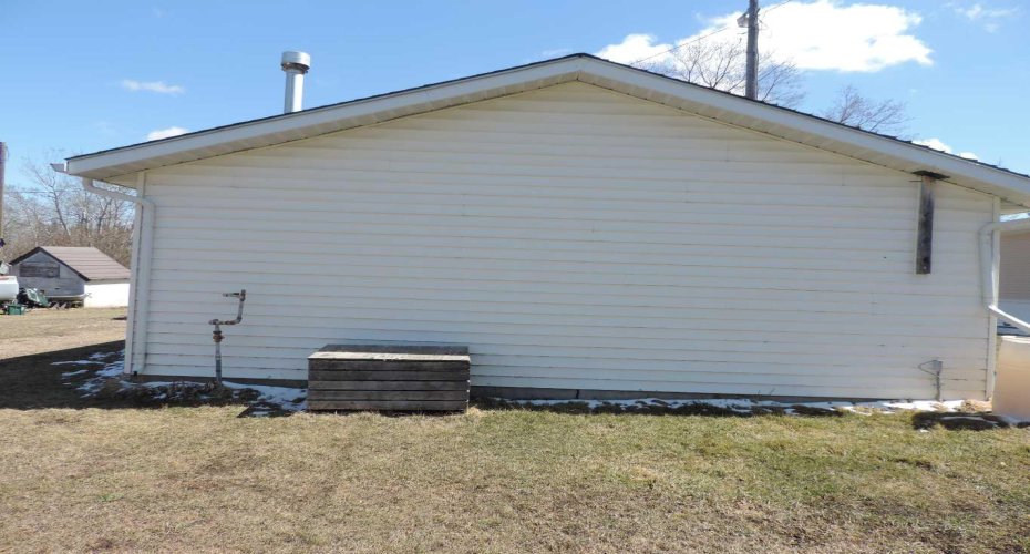 424012 RR 30, Rural Ponoka County, Alberta T0C 2J0, 4 Bedrooms Bedrooms, ,2 BathroomsBathrooms,Agri-business,For Sale,RR 30,A2281827