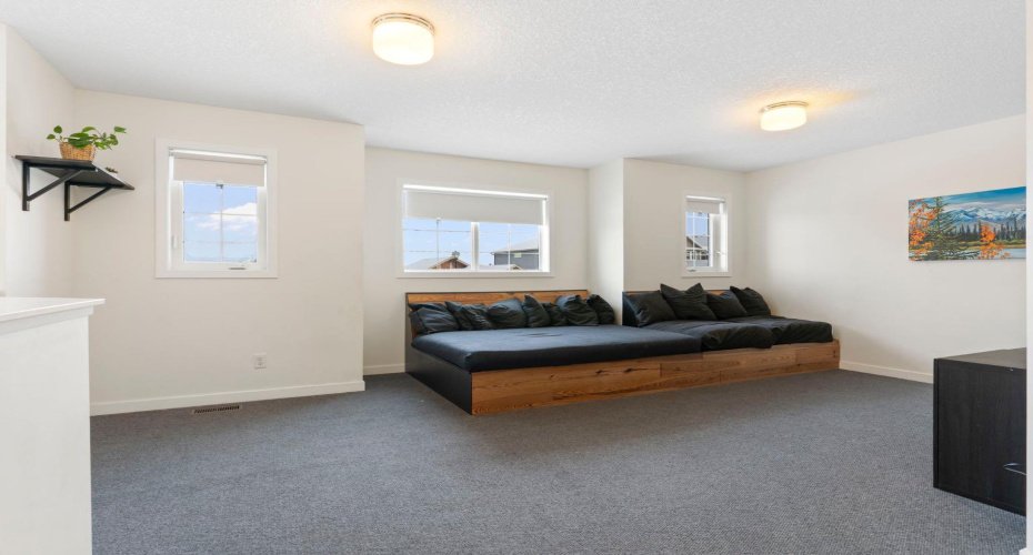 196 Jumping Pound Terrace, Cochrane, Alberta T4C0K5, 4 Bedrooms Bedrooms, ,4 BathroomsBathrooms,Residential,For Sale,Jumping Pound,A2281869