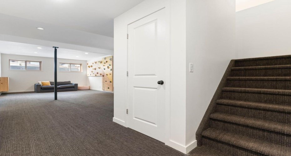 196 Jumping Pound Terrace, Cochrane, Alberta T4C0K5, 4 Bedrooms Bedrooms, ,4 BathroomsBathrooms,Residential,For Sale,Jumping Pound,A2281869