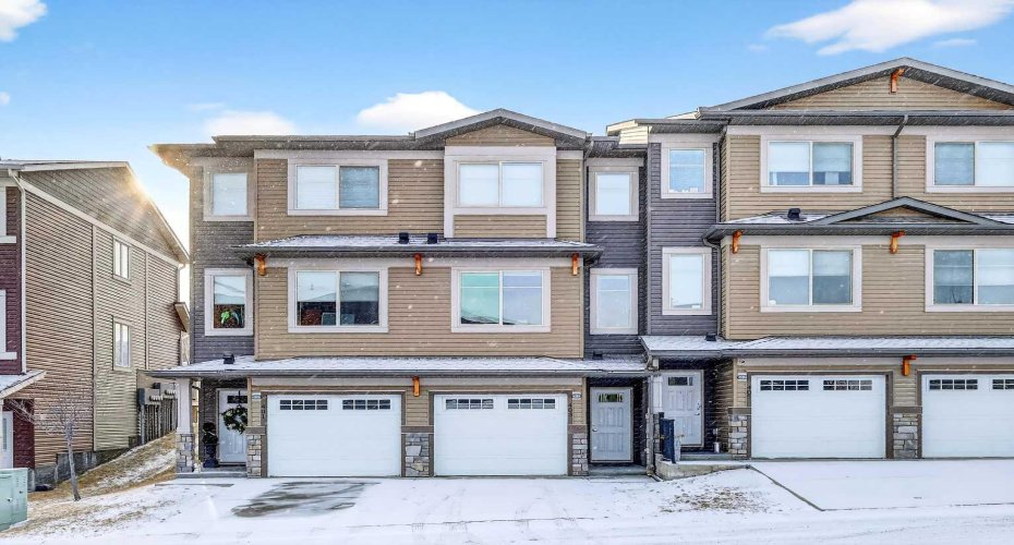 403 Sage Hill Grove, Calgary, Alberta T3R 0Z8, 3 Bedrooms Bedrooms, ,3 BathroomsBathrooms,Residential,For Sale,Sage Hill,A2281947
