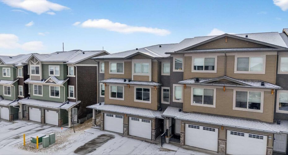 403 Sage Hill Grove, Calgary, Alberta T3R 0Z8, 3 Bedrooms Bedrooms, ,3 BathroomsBathrooms,Residential,For Sale,Sage Hill,A2281947