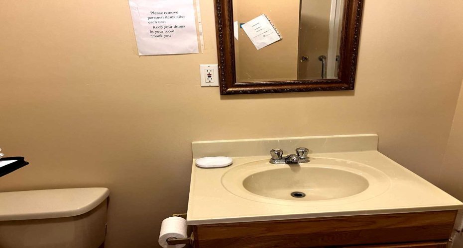 4-piece bathroom