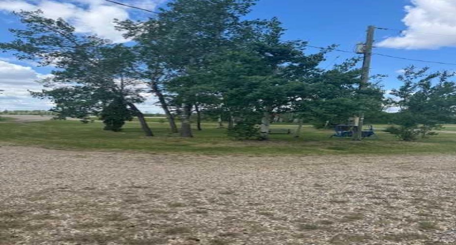 81573 Hwy 2, Rural Northern Sunrise County, Alberta T0H2R0, 3 Bedrooms Bedrooms, ,1 BathroomBathrooms,Residential,For Sale,Hwy 2,A2282054