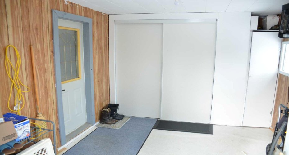 81573 Hwy 2, Rural Northern Sunrise County, Alberta T0H2R0, 3 Bedrooms Bedrooms, ,1 BathroomBathrooms,Residential,For Sale,Hwy 2,A2282054