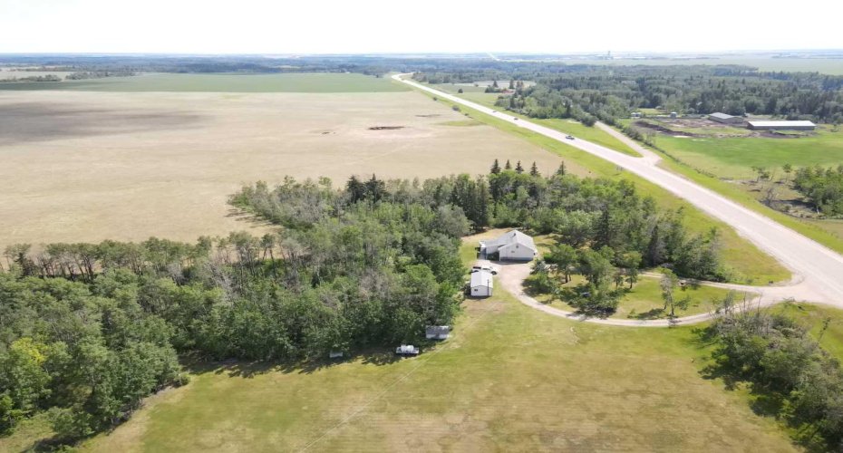 81573 Hwy 2, Rural Northern Sunrise County, Alberta T0H2R0, 3 Bedrooms Bedrooms, ,1 BathroomBathrooms,Residential,For Sale,Hwy 2,A2282054