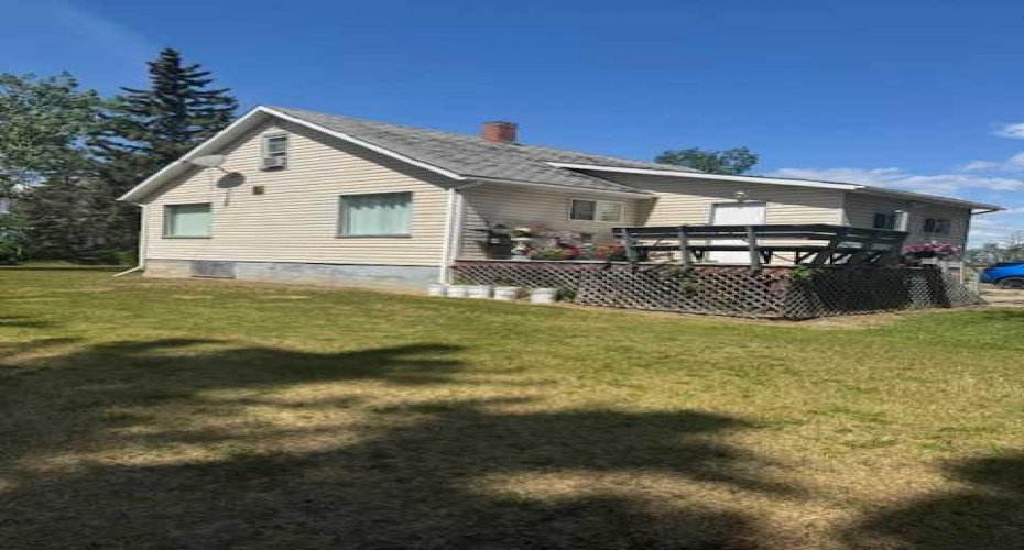 81573 Hwy 2, Rural Northern Sunrise County, Alberta T0H2R0, 3 Bedrooms Bedrooms, ,1 BathroomBathrooms,Residential,For Sale,Hwy 2,A2282054