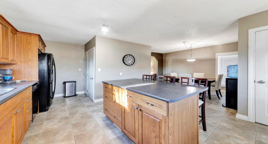 105 1st Ave West, Waseca, Saskatchewan S0M 3A0, 3 Bedrooms Bedrooms, ,2 BathroomsBathrooms,Residential,For Sale,1st Ave West,A2271284