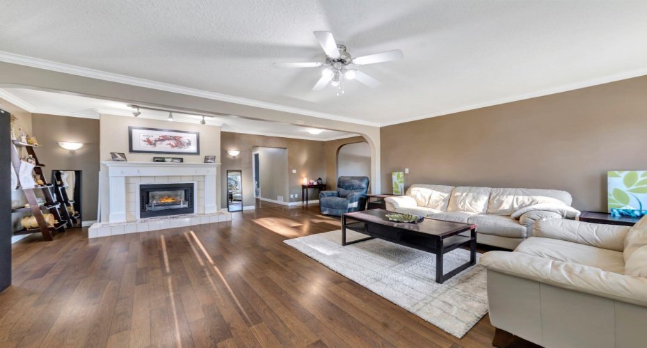 105 1st Ave West, Waseca, Saskatchewan S0M 3A0, 3 Bedrooms Bedrooms, ,2 BathroomsBathrooms,Residential,For Sale,1st Ave West,A2271284