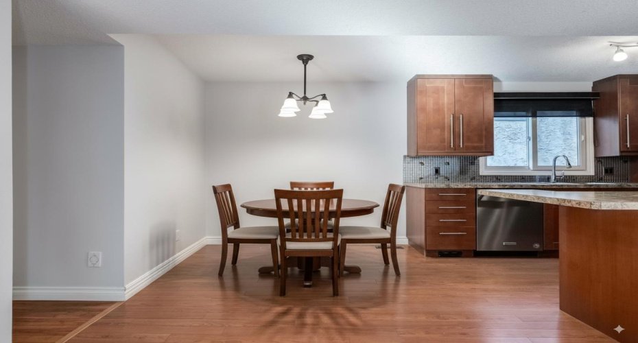 123 13 Avenue, Calgary, Alberta T2E 1B5, 3 Bedrooms Bedrooms, ,2 BathroomsBathrooms,Residential,For Sale,13,A2281681