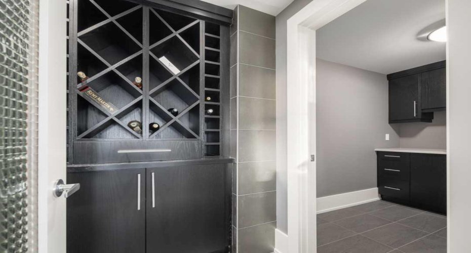 16 Spring Valley Way, Calgary, Alberta T3H 5M1, 5 Bedrooms Bedrooms, ,6 BathroomsBathrooms,Residential,For Sale,Spring Valley,A2281704