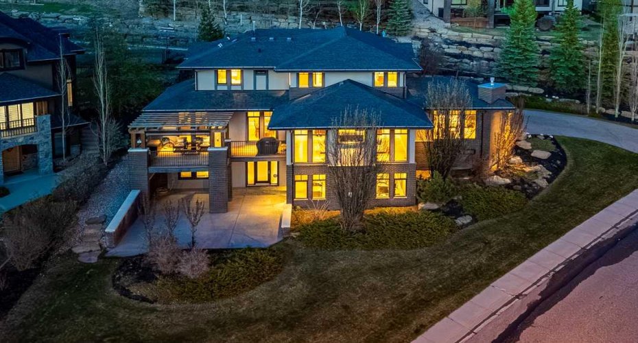 16 Spring Valley Way, Calgary, Alberta T3H 5M1, 5 Bedrooms Bedrooms, ,6 BathroomsBathrooms,Residential,For Sale,Spring Valley,A2281704