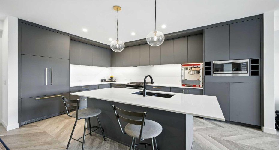 4275 Norford Avenue, Calgary, Alberta T3B 6M2, 2 Bedrooms Bedrooms, ,2 BathroomsBathrooms,Residential,For Sale,Norford,A2281950