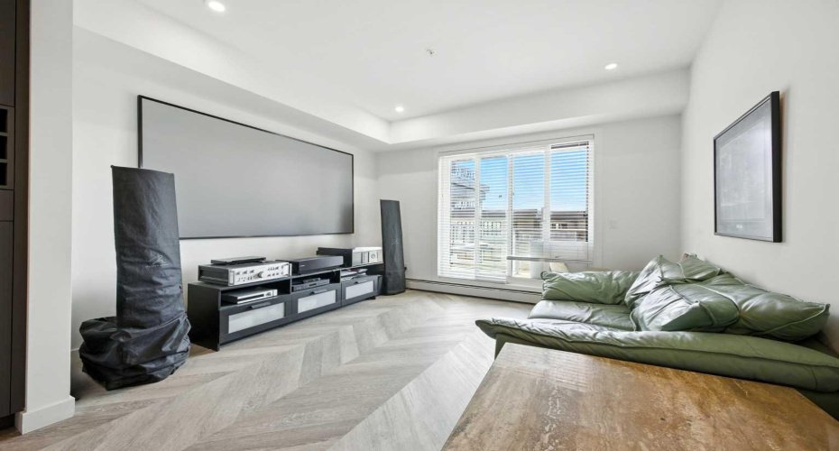 4275 Norford Avenue, Calgary, Alberta T3B 6M2, 2 Bedrooms Bedrooms, ,2 BathroomsBathrooms,Residential,For Sale,Norford,A2281950