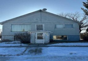 105 7 Avenue, Hanna, Alberta T0J1P0, ,Multi-family,For Sale,7,A2281957