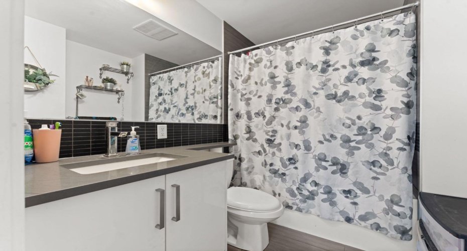 515 4 Avenue, Calgary, Alberta T2E 0J9, 2 Bedrooms Bedrooms, ,2 BathroomsBathrooms,Residential,For Sale,4,A2282029