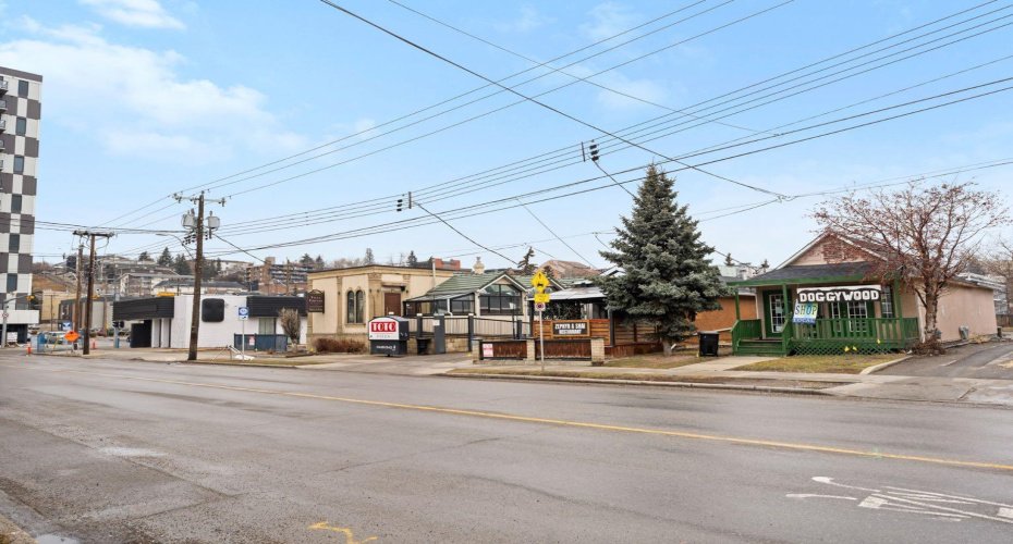 515 4 Avenue, Calgary, Alberta T2E 0J9, 2 Bedrooms Bedrooms, ,2 BathroomsBathrooms,Residential,For Sale,4,A2282029