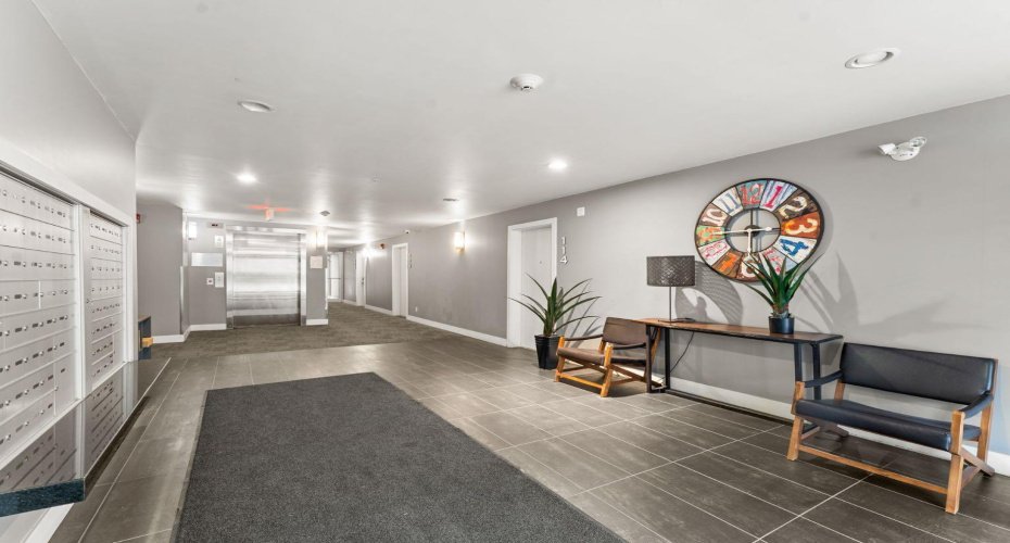 515 4 Avenue, Calgary, Alberta T2E 0J9, 2 Bedrooms Bedrooms, ,2 BathroomsBathrooms,Residential,For Sale,4,A2282029