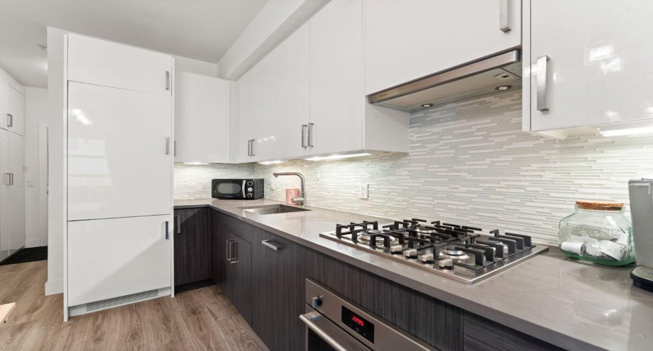 515 4 Avenue, Calgary, Alberta T2E 0J9, 2 Bedrooms Bedrooms, ,2 BathroomsBathrooms,Residential,For Sale,4,A2282029