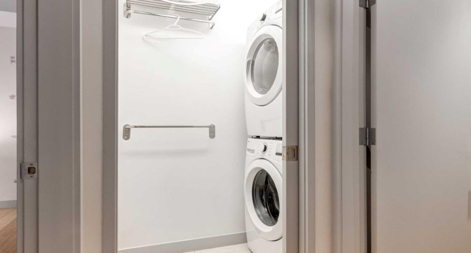 2905 16 Street, Calgary, Alberta T2T 4G5, 3 Bedrooms Bedrooms, ,3 BathroomsBathrooms,Residential,For Sale,16,A2282130