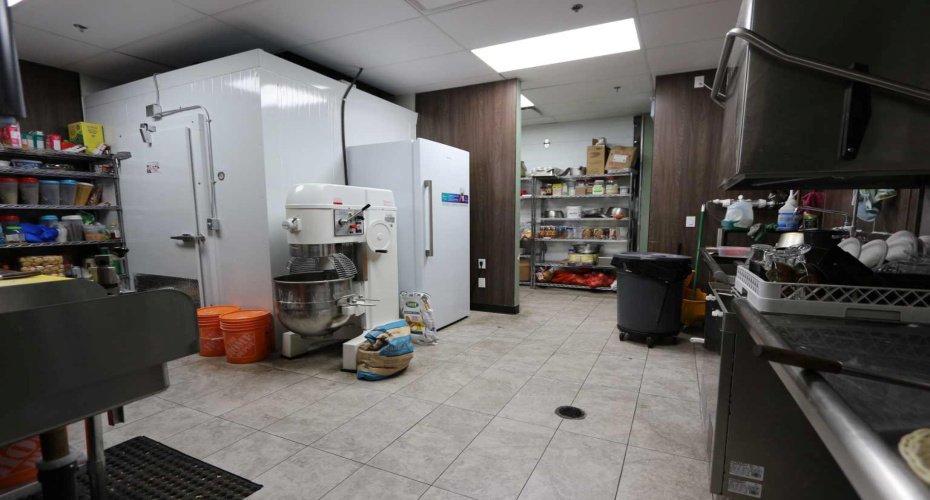 270 Nolanridge Crescent, Calgary, Alberta T3R 1J4, ,Commercial,For Lease,Nolanridge,A2282203