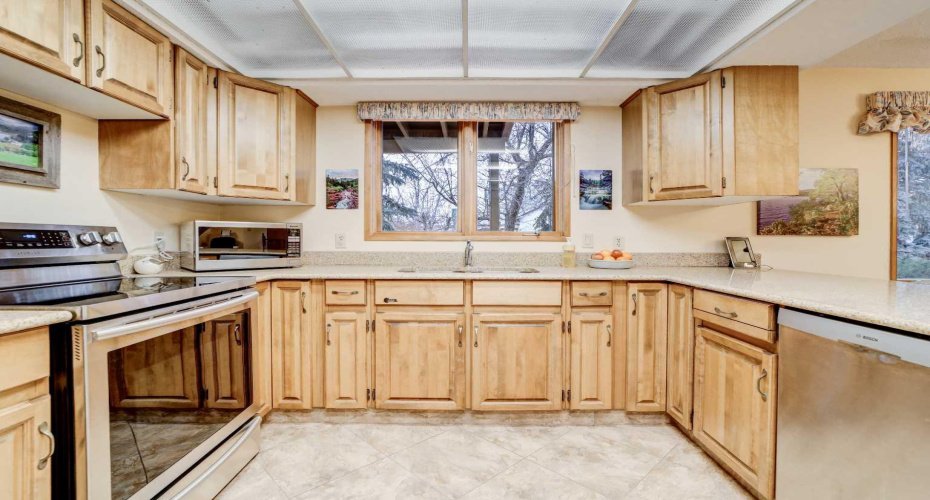 1148 Morden Avenue, Pincher Creek, Alberta T0K1W0, 5 Bedrooms Bedrooms, ,4 BathroomsBathrooms,Residential,For Sale,Morden,A2282226