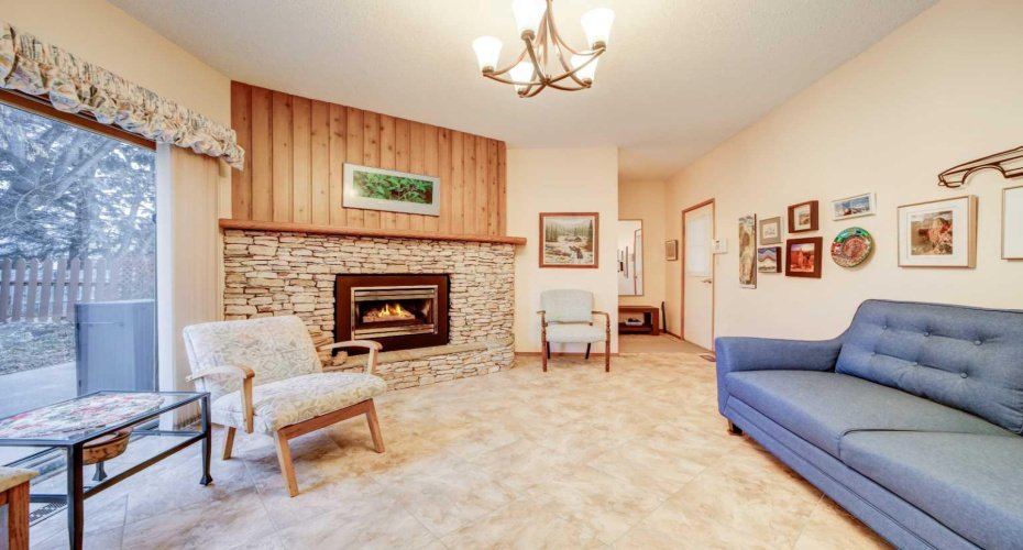1148 Morden Avenue, Pincher Creek, Alberta T0K1W0, 5 Bedrooms Bedrooms, ,4 BathroomsBathrooms,Residential,For Sale,Morden,A2282226