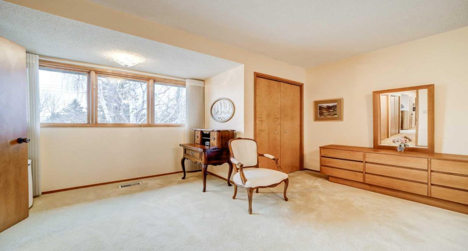 1148 Morden Avenue, Pincher Creek, Alberta T0K1W0, 5 Bedrooms Bedrooms, ,4 BathroomsBathrooms,Residential,For Sale,Morden,A2282226