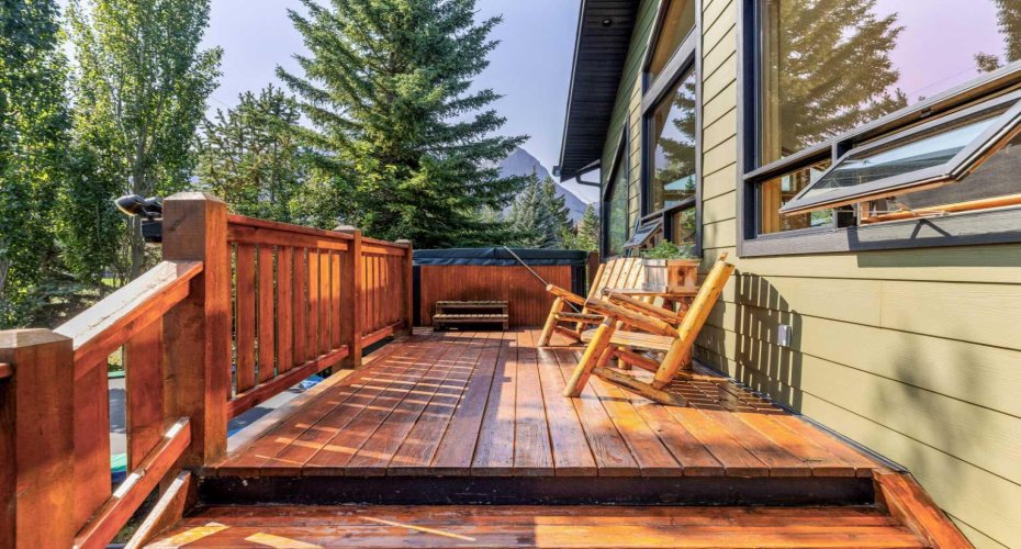 1712 11th Avenue, Canmore, Alberta T1W 1V2, 5 Bedrooms Bedrooms, ,3 BathroomsBathrooms,Residential,For Sale,11th,A2282392