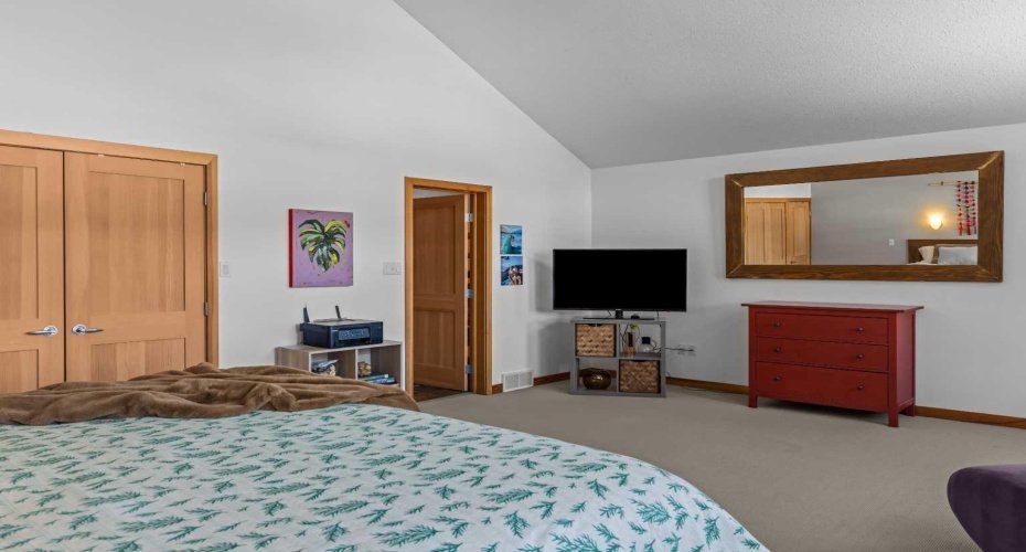 1712 11th Avenue, Canmore, Alberta T1W 1V2, 5 Bedrooms Bedrooms, ,3 BathroomsBathrooms,Residential,For Sale,11th,A2282392
