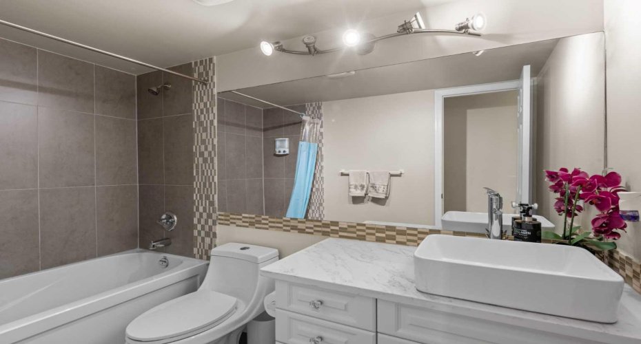 4 piece bath