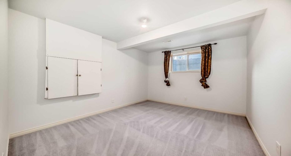 58 Sherwood Street, Calgary, Alberta T3R 0P2, 4 Bedrooms Bedrooms, ,4 BathroomsBathrooms,Residential,For Sale,Sherwood,A2281600