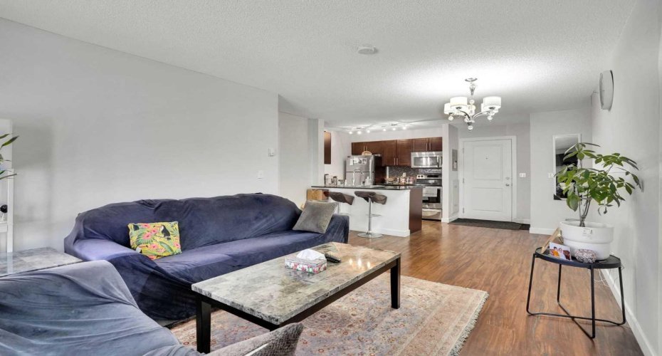 15 Saddlestone Way, Calgary, Alberta T3J 0S3, 2 Bedrooms Bedrooms, ,2 BathroomsBathrooms,Residential,For Sale,Saddlestone,A2281617