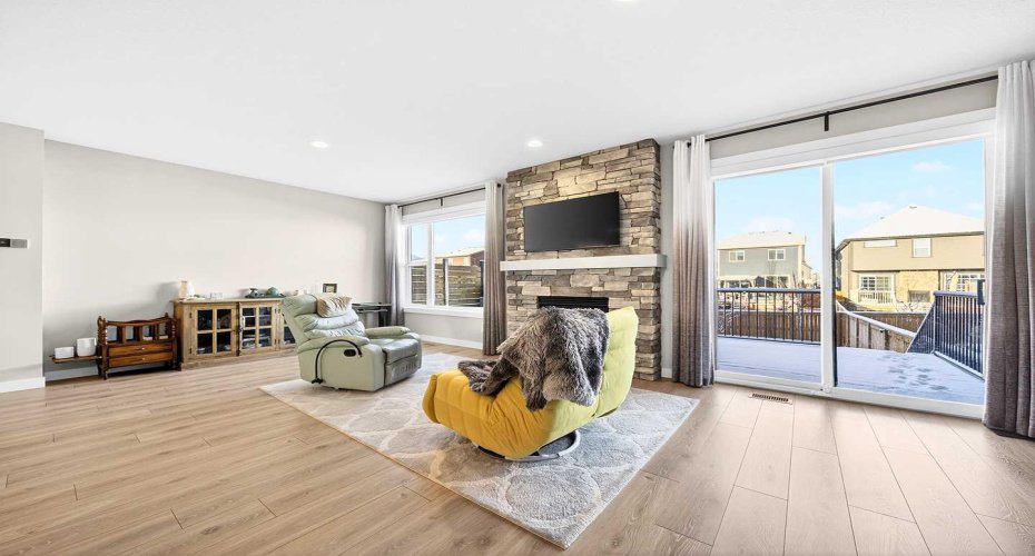 13 Cranbrook Close, Calgary, Alberta T3M 2X2, 4 Bedrooms Bedrooms, ,4 BathroomsBathrooms,Residential,For Sale,Cranbrook,A2281624