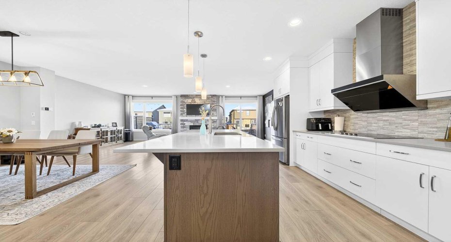 13 Cranbrook Close, Calgary, Alberta T3M 2X2, 4 Bedrooms Bedrooms, ,4 BathroomsBathrooms,Residential,For Sale,Cranbrook,A2281624