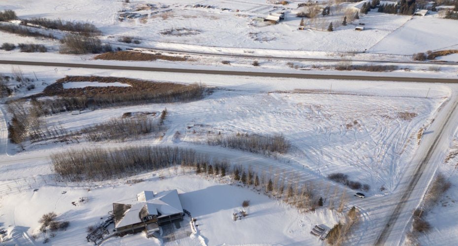 3 acres of land/built site